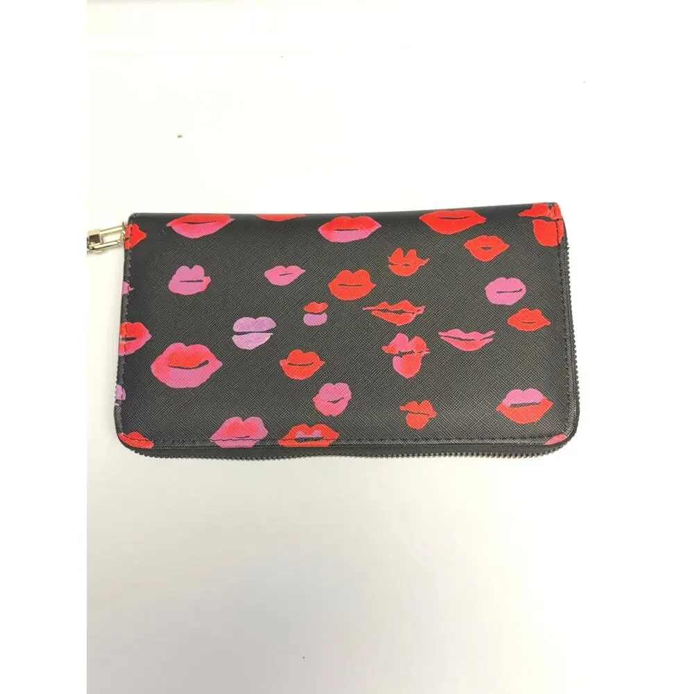 Betsy Johnson Kiss Print Zip Around Wallet Black Pink Red Lips Wristlet